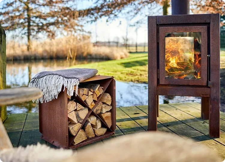Poêle à bois RB73 et porte-bûches séparé