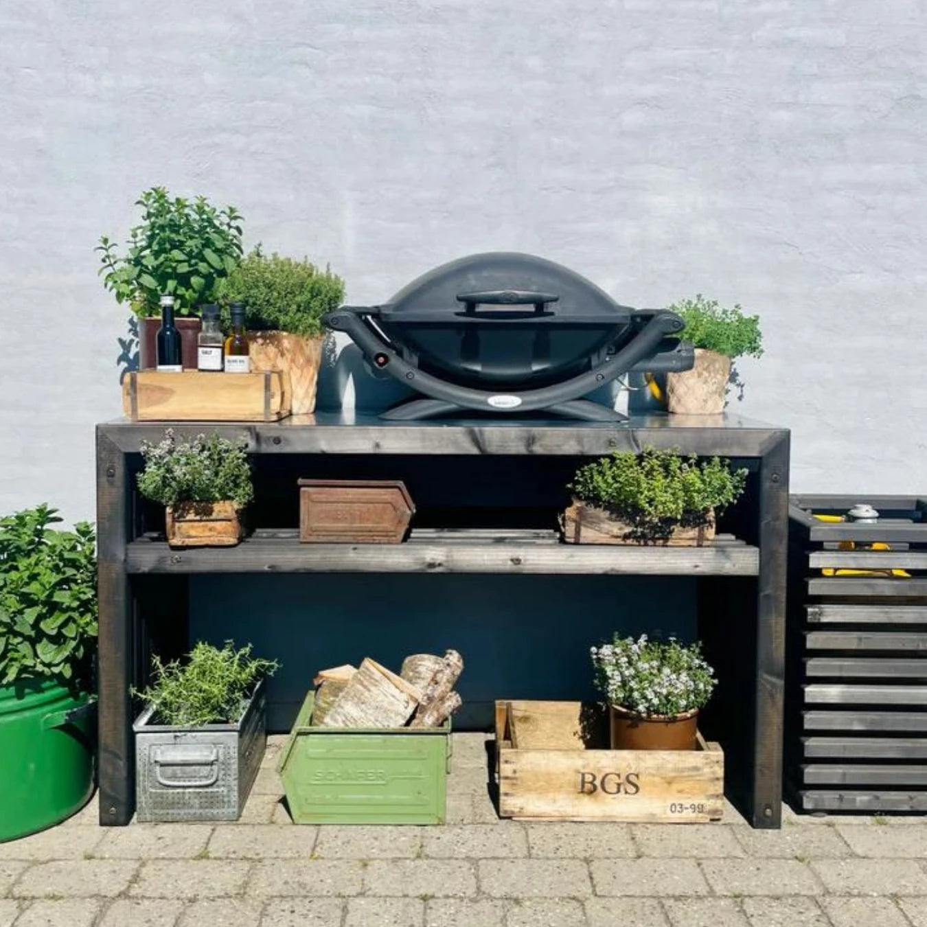 Kabeltromlen Rustic Grill Table - Black - 100 cm
