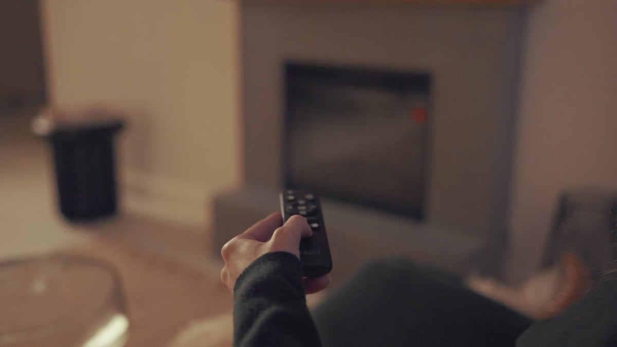 Charger la vidéo : Rolf – Gris béton : une cheminée bioéthanol au style brut et contemporain, idéale pour une ambiance urbaine et chaleureuse.