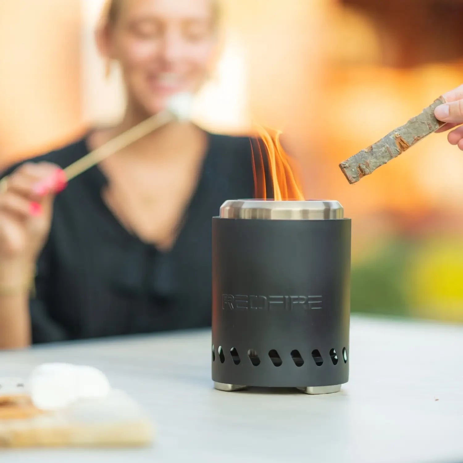 Brasero de table Volcano pour pellets et bois – Noir (Small)